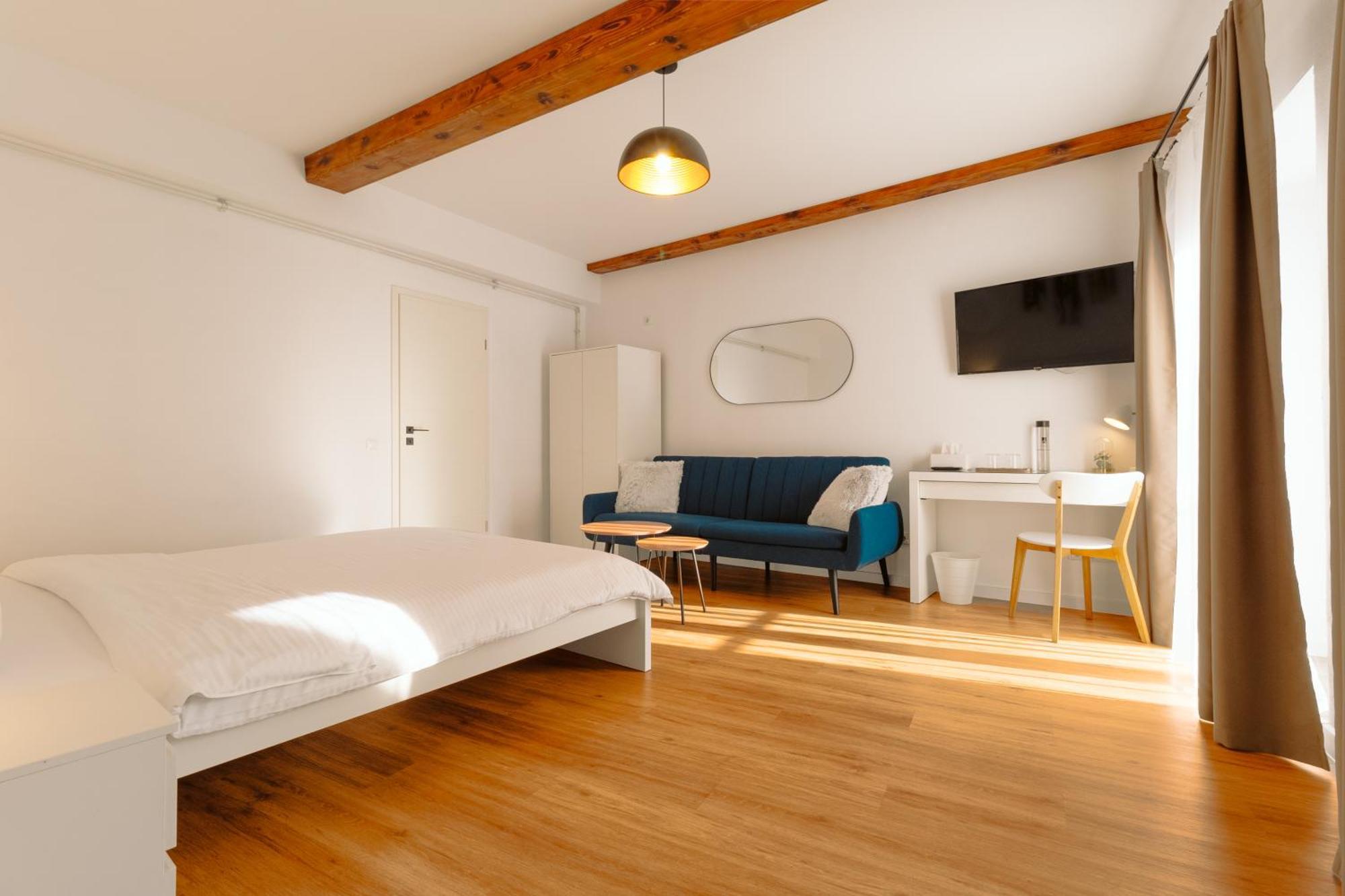 Отель Townhouse Boutique Сибиу Экстерьер фото